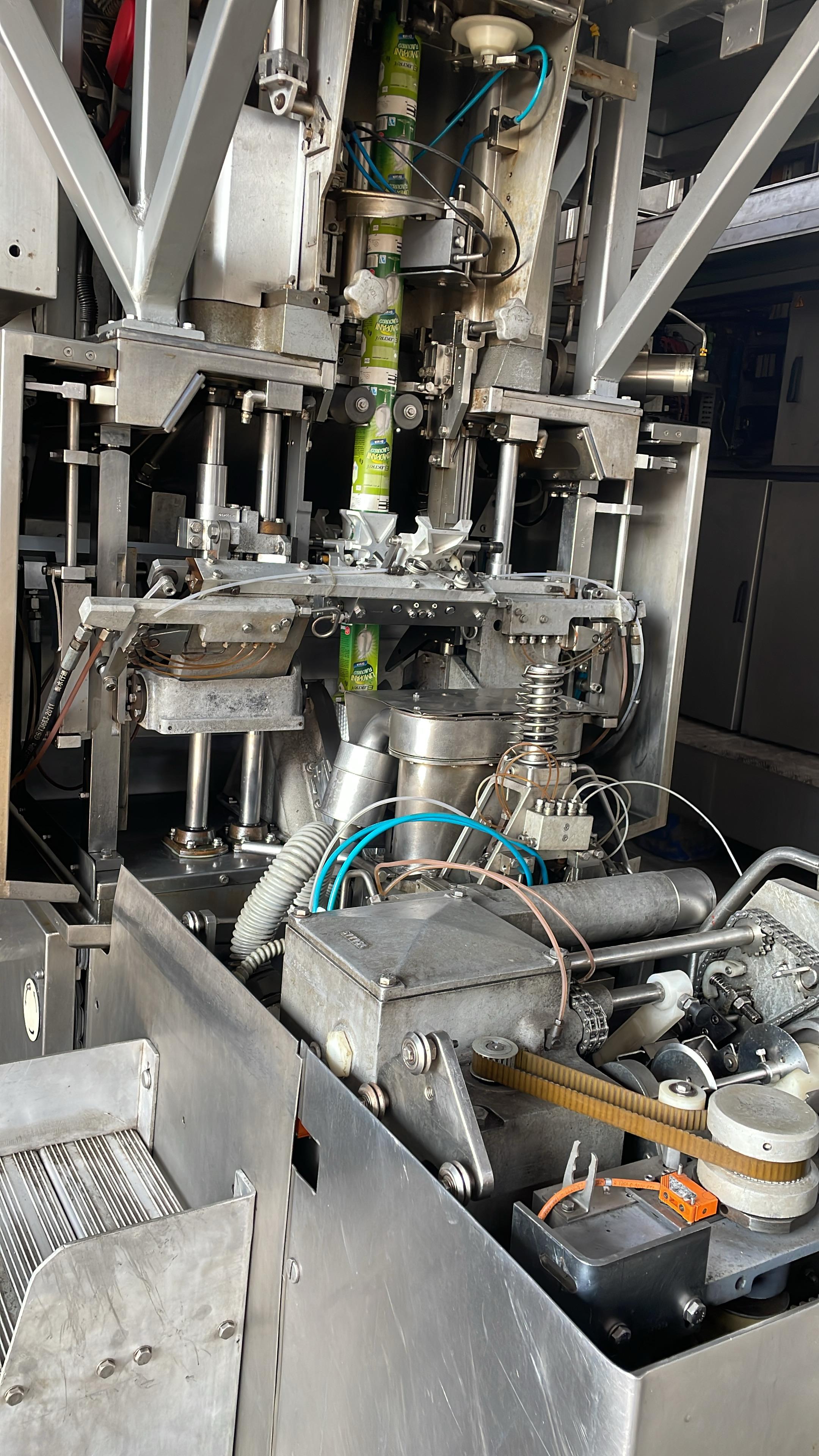 USED TETRA PAK TBA 19 200ML SLIM COMPLETE FILLING LINE FOR SALE YEAR 2001